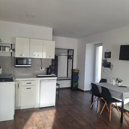 Pod Niebieskim Dachem Apartamento Siedlecin